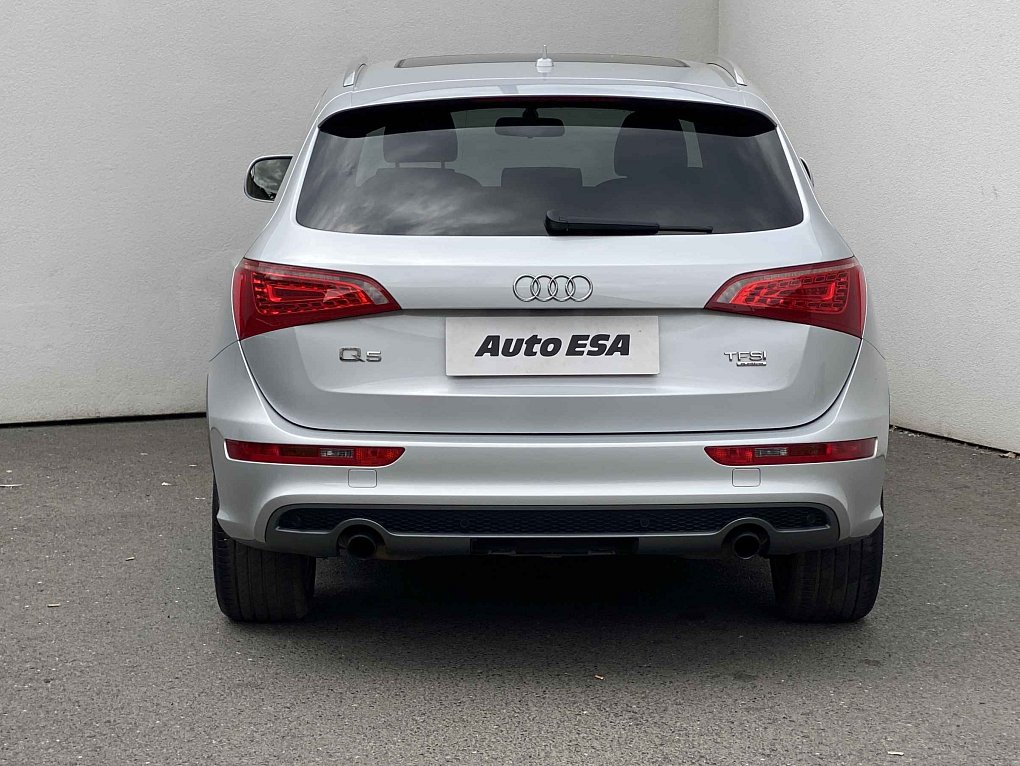 Audi Q5 2.0 TFSi S-line quattro