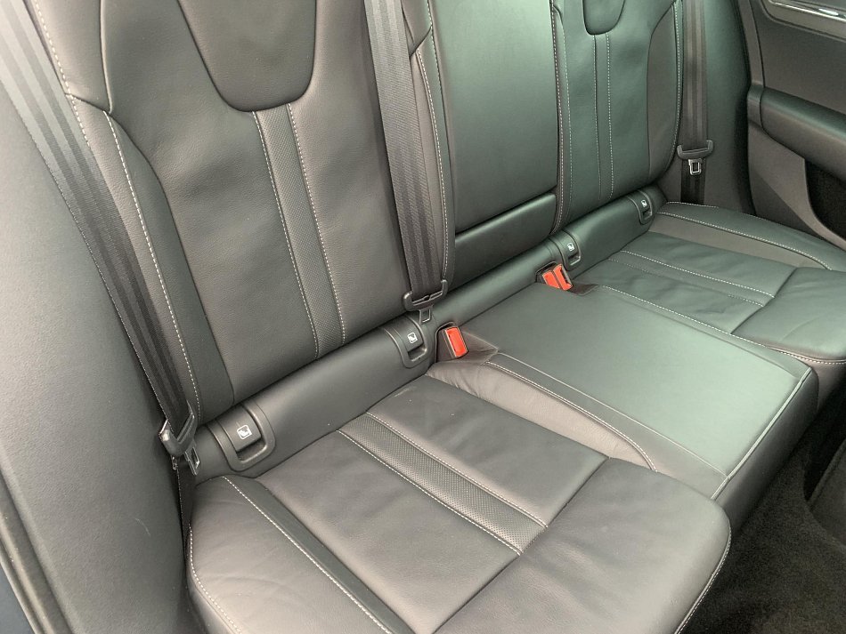 Škoda Octavia IV 2.0 TDI Style