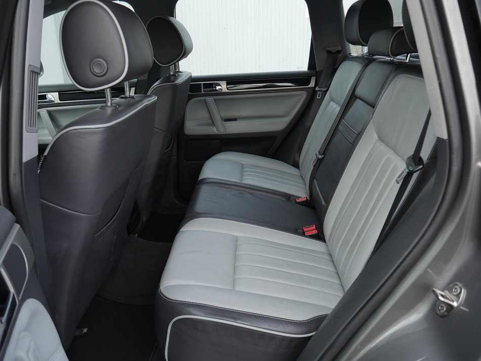 Volkswagen Touareg 3.0 TDi  4x4