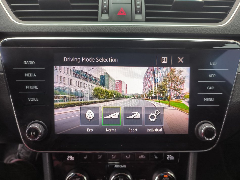 Škoda Superb III 2.0 TDI Style