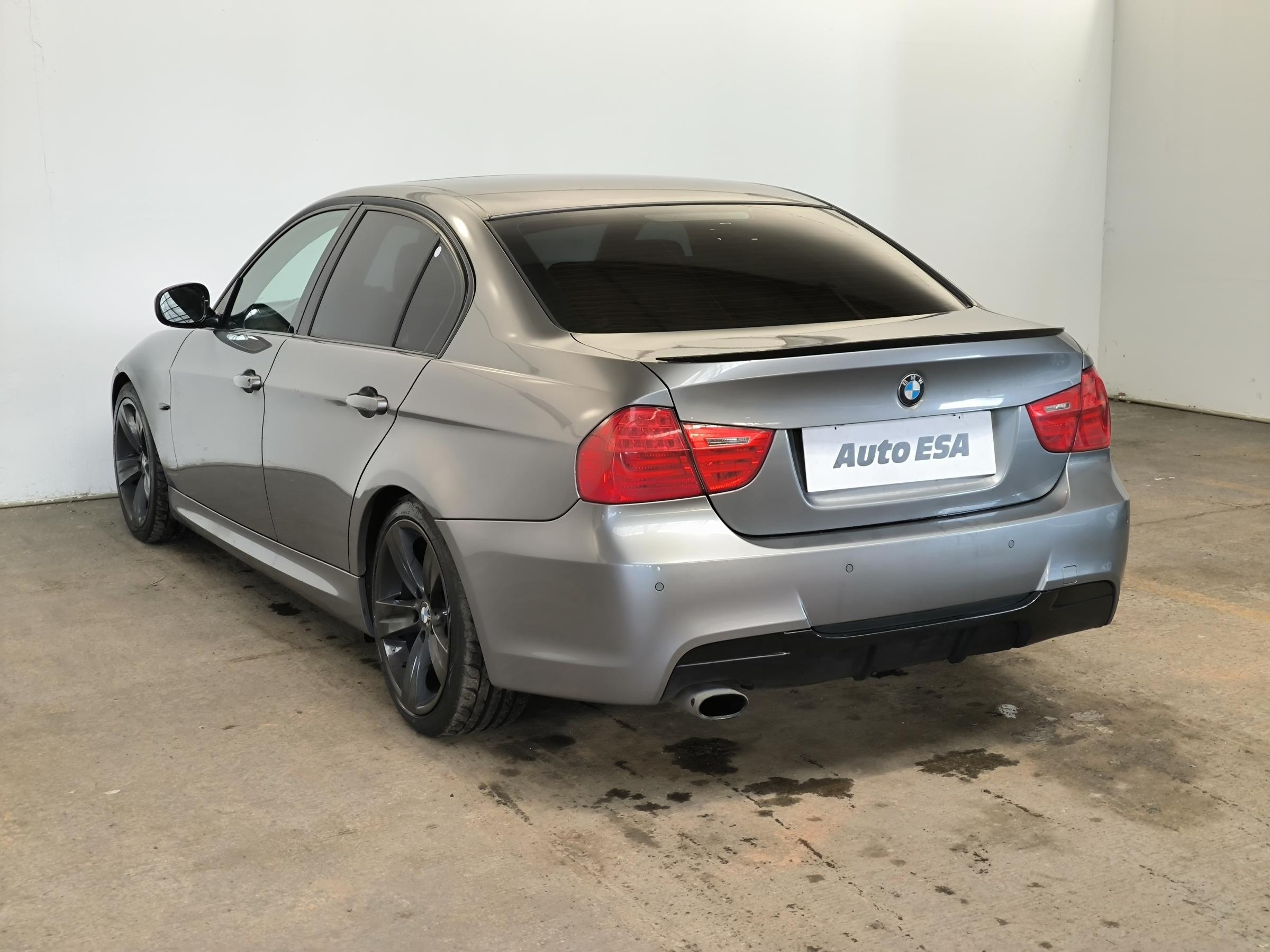 BMW Řada 3, 2009 - pohled č. 4