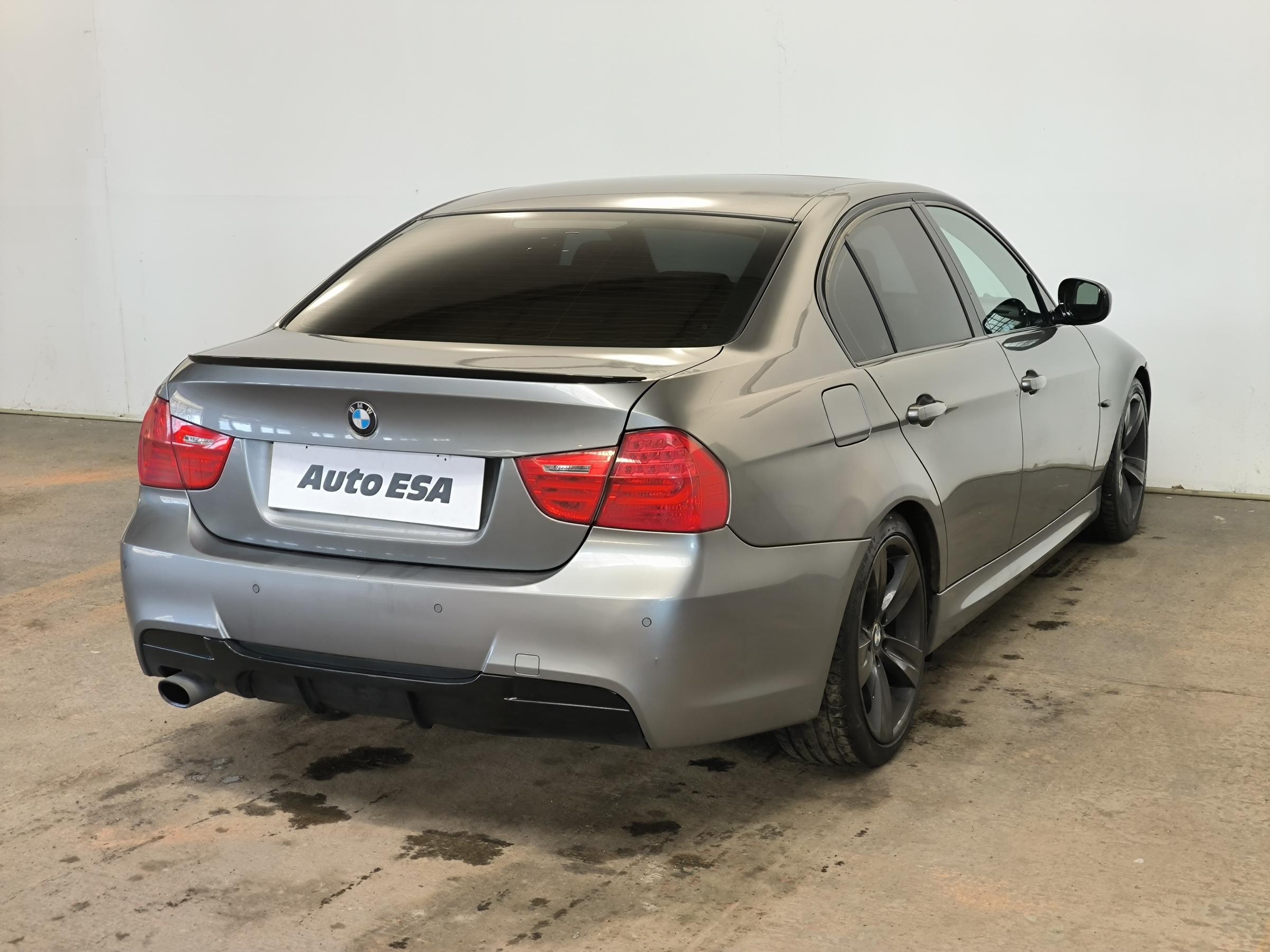 BMW Řada 3, 2009 - pohled č. 6