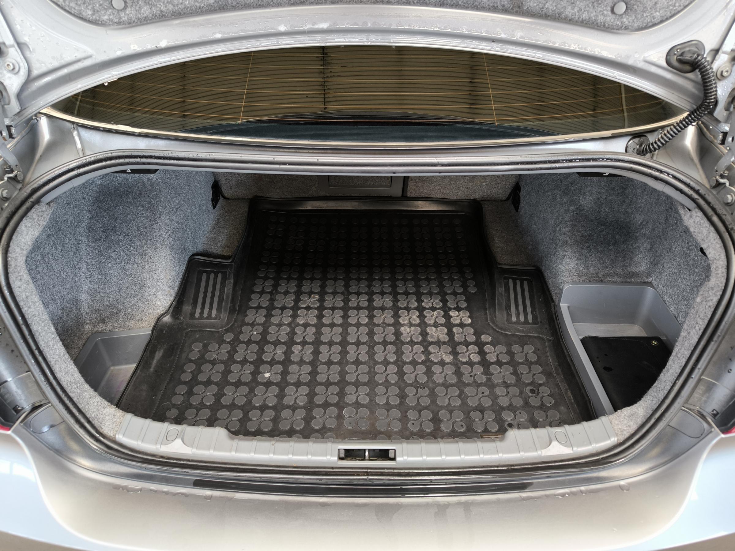 BMW Řada 3, 2009 - pohled č. 7