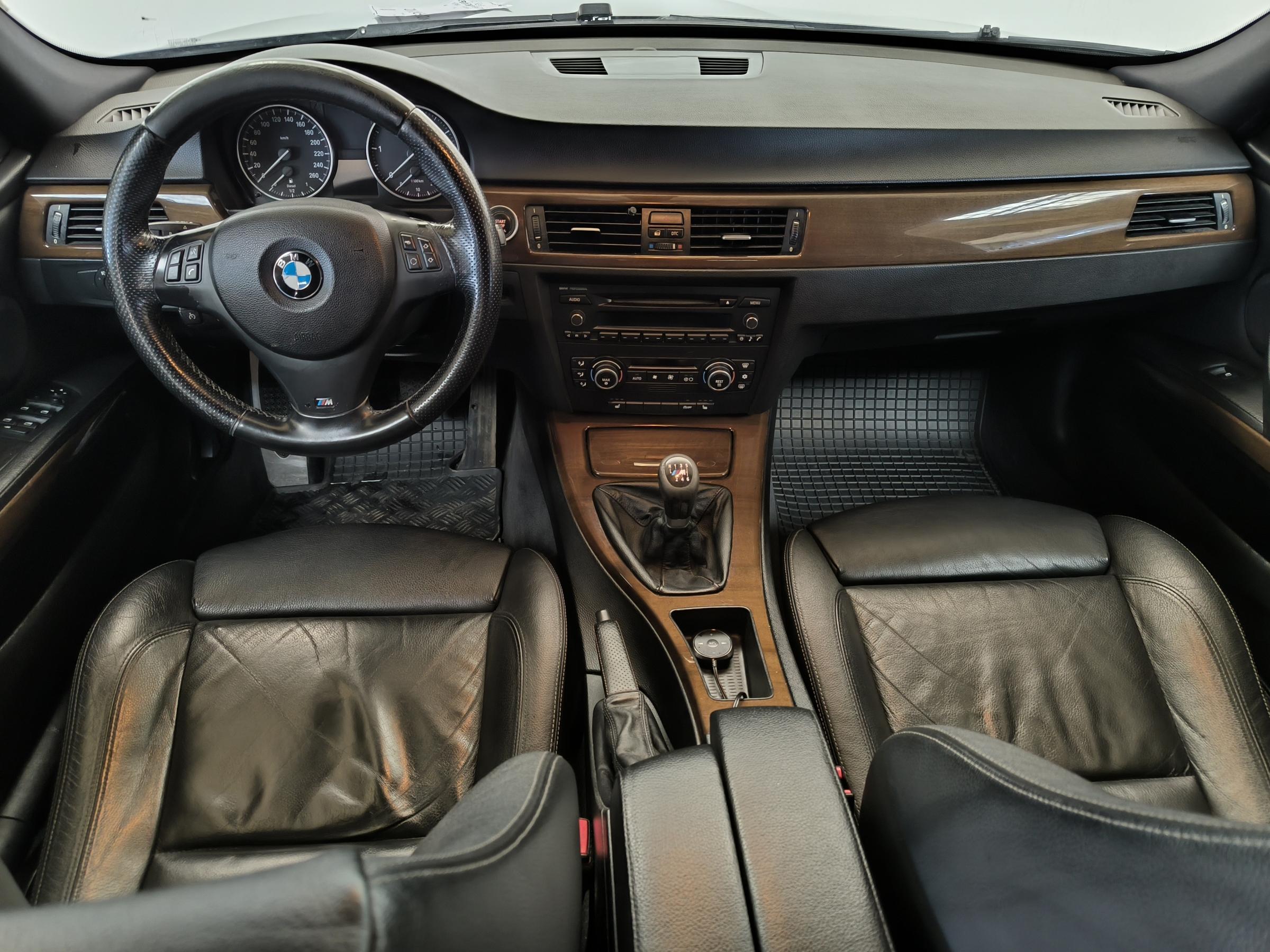 BMW Řada 3, 2009 - pohled č. 8