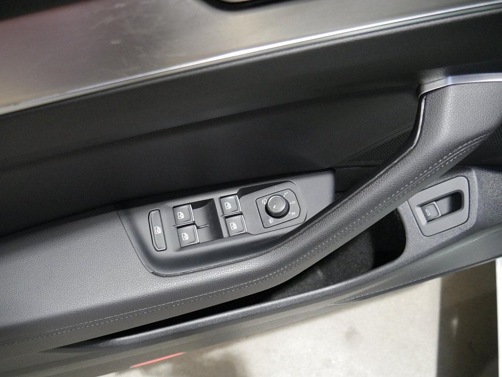 Volkswagen Passat 2.0Bi-TDi  4x4