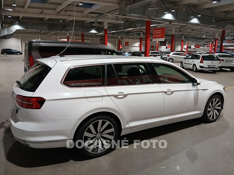 Volkswagen Passat 2.0 Bi-TDI  4x4
