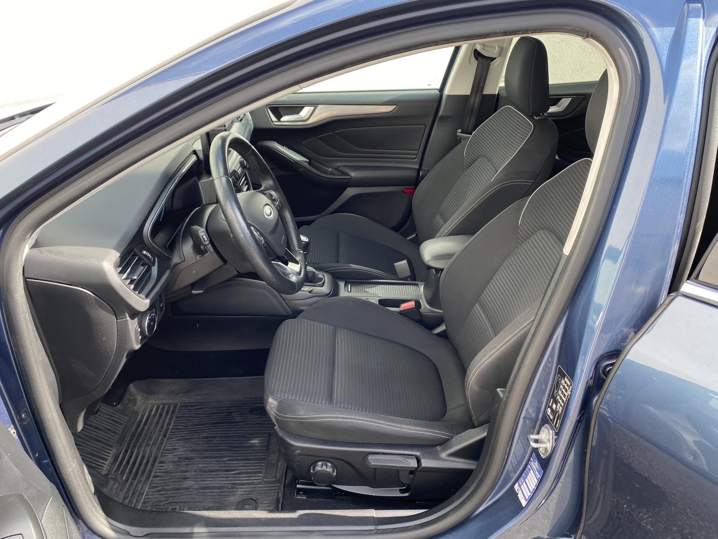 Ford Focus, 2019 - pohled č. 15