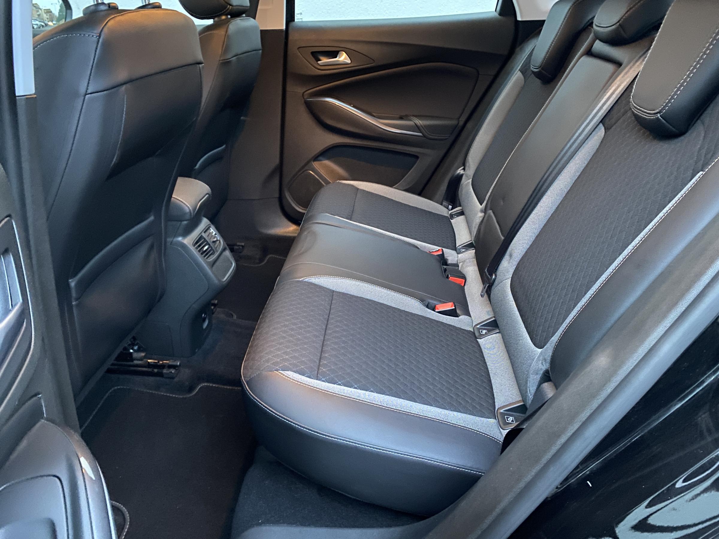 Vauxhall Grandland X, 2020 - pohled č. 10