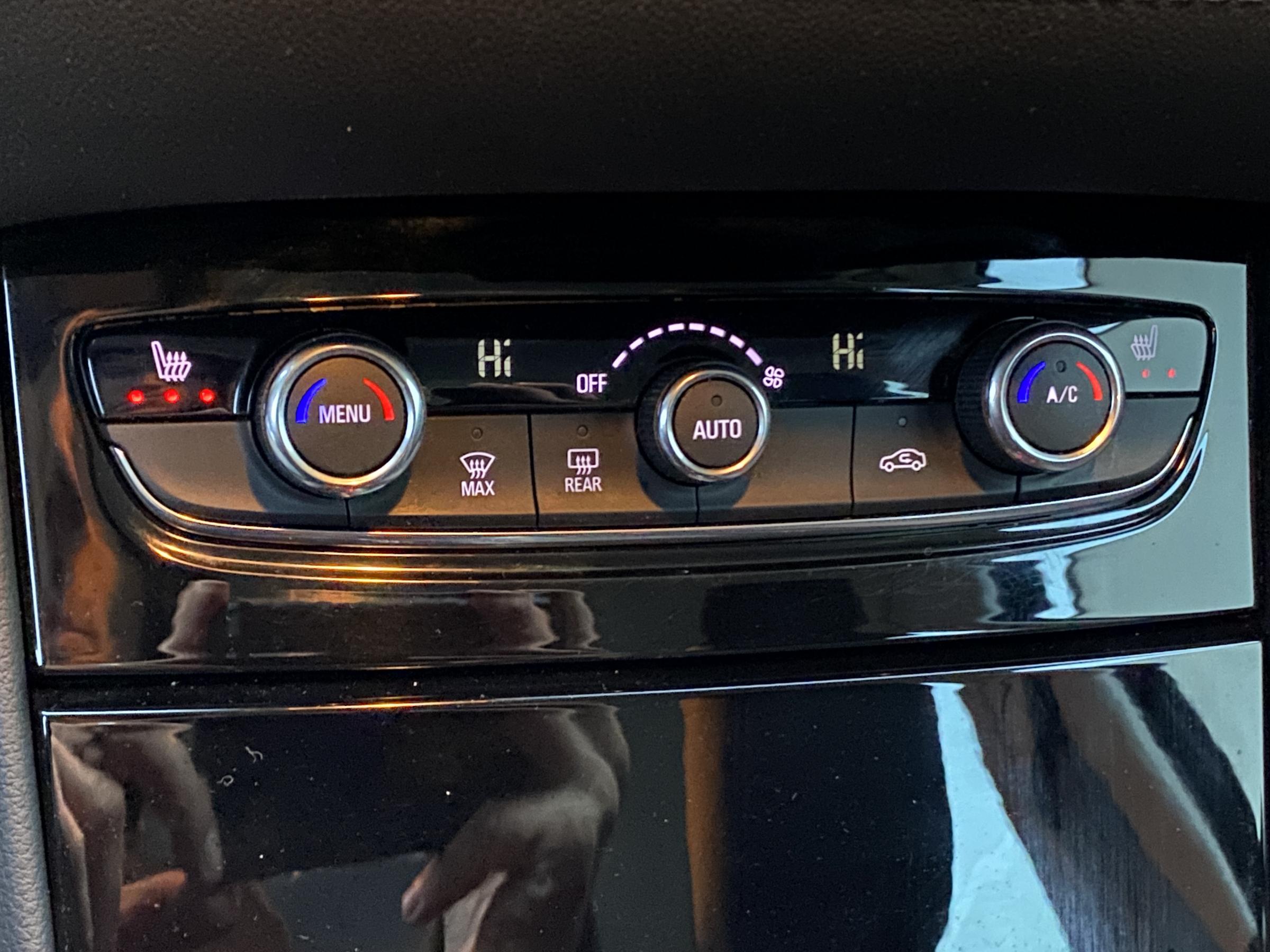 Vauxhall Grandland X, 2020 - pohled č. 17