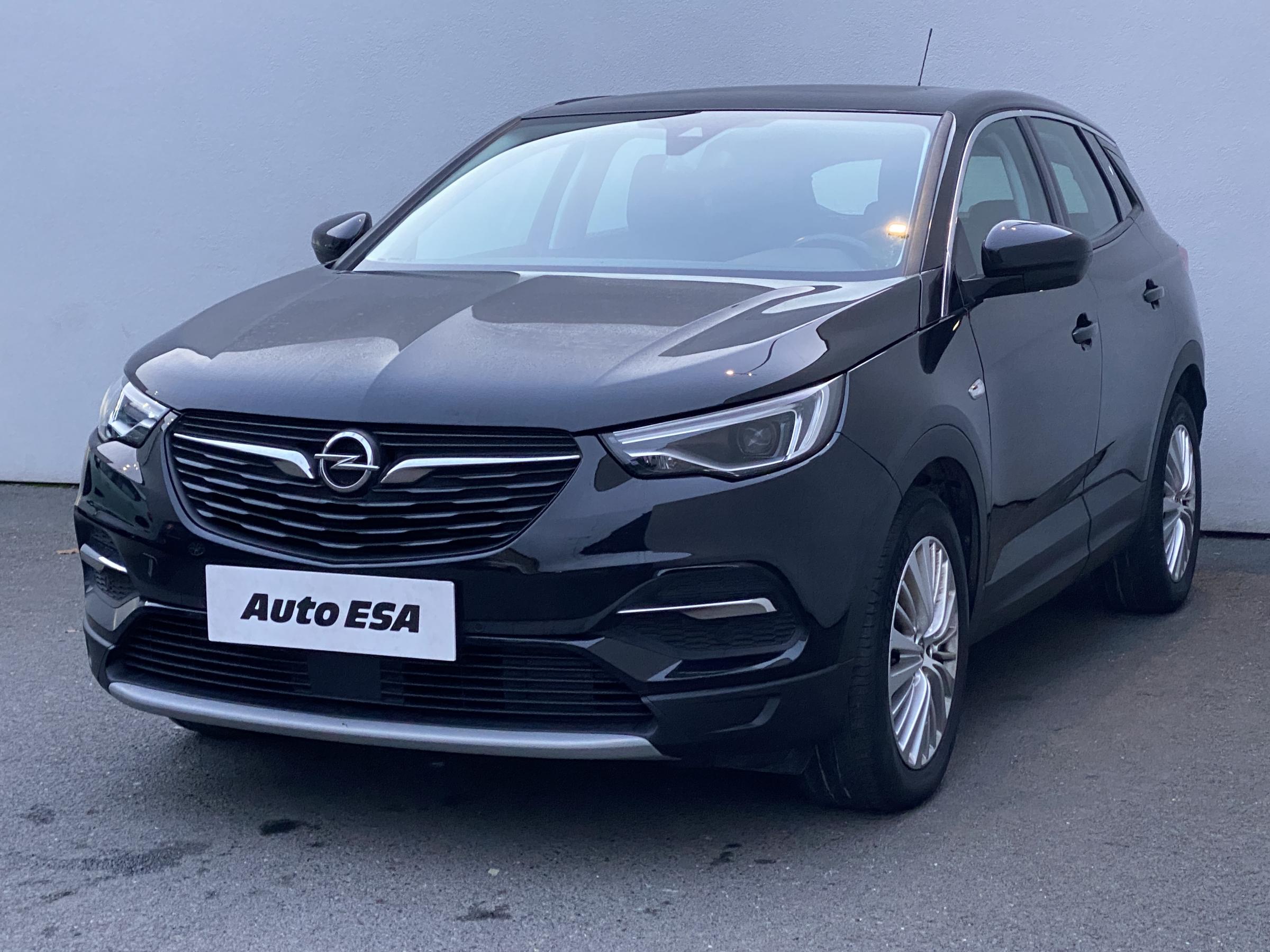 Vauxhall Grandland X, 2020 - pohled č. 3