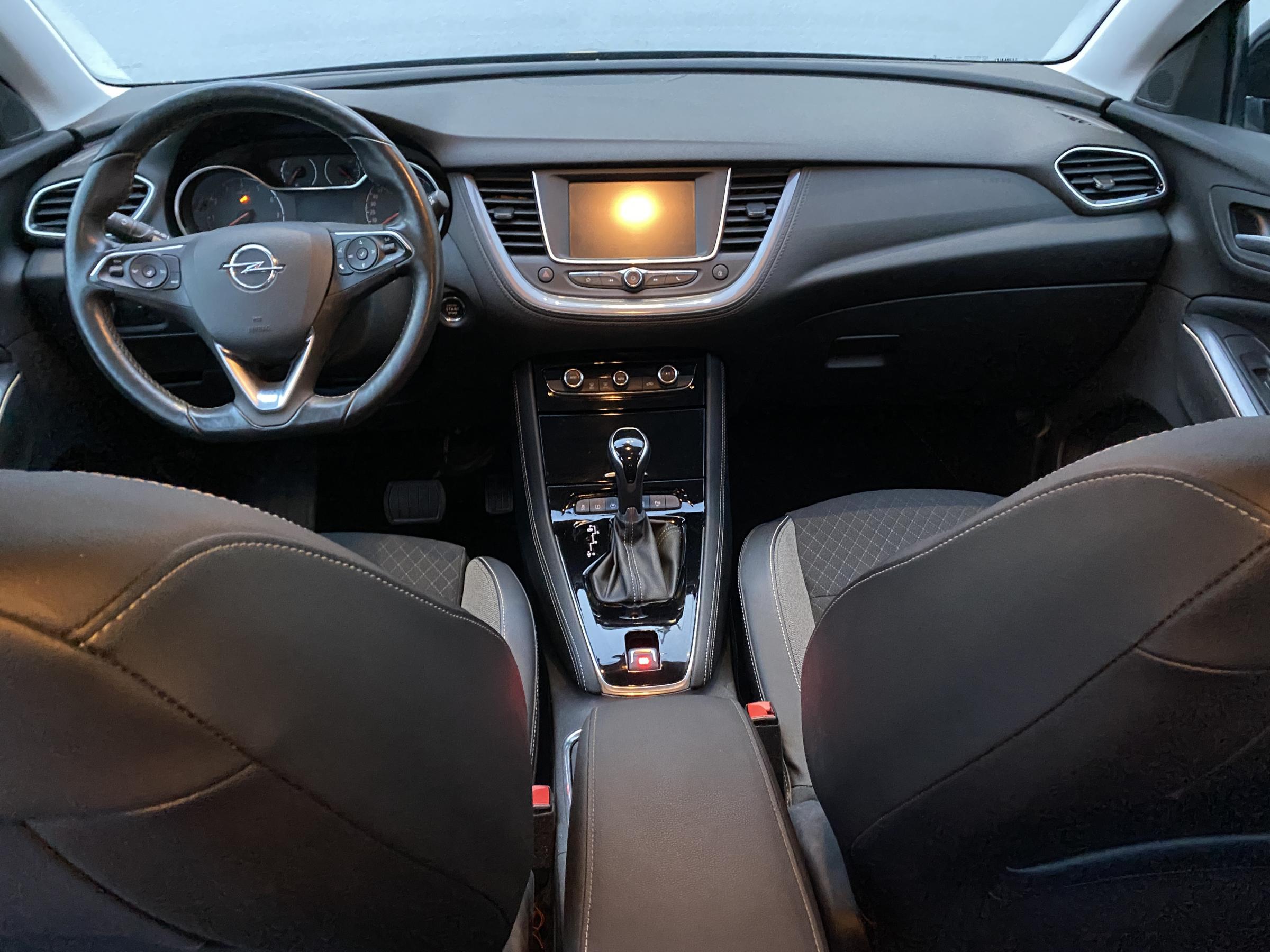 Vauxhall Grandland X, 2020 - pohled č. 8