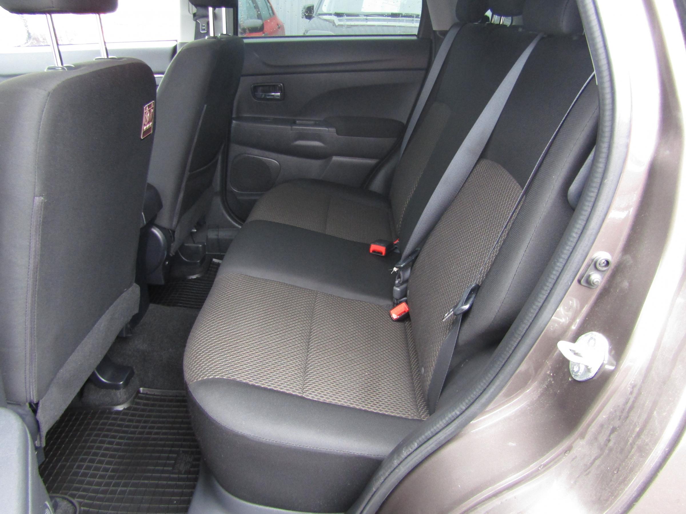 Mitsubishi ASX, 2017 - pohled č. 10