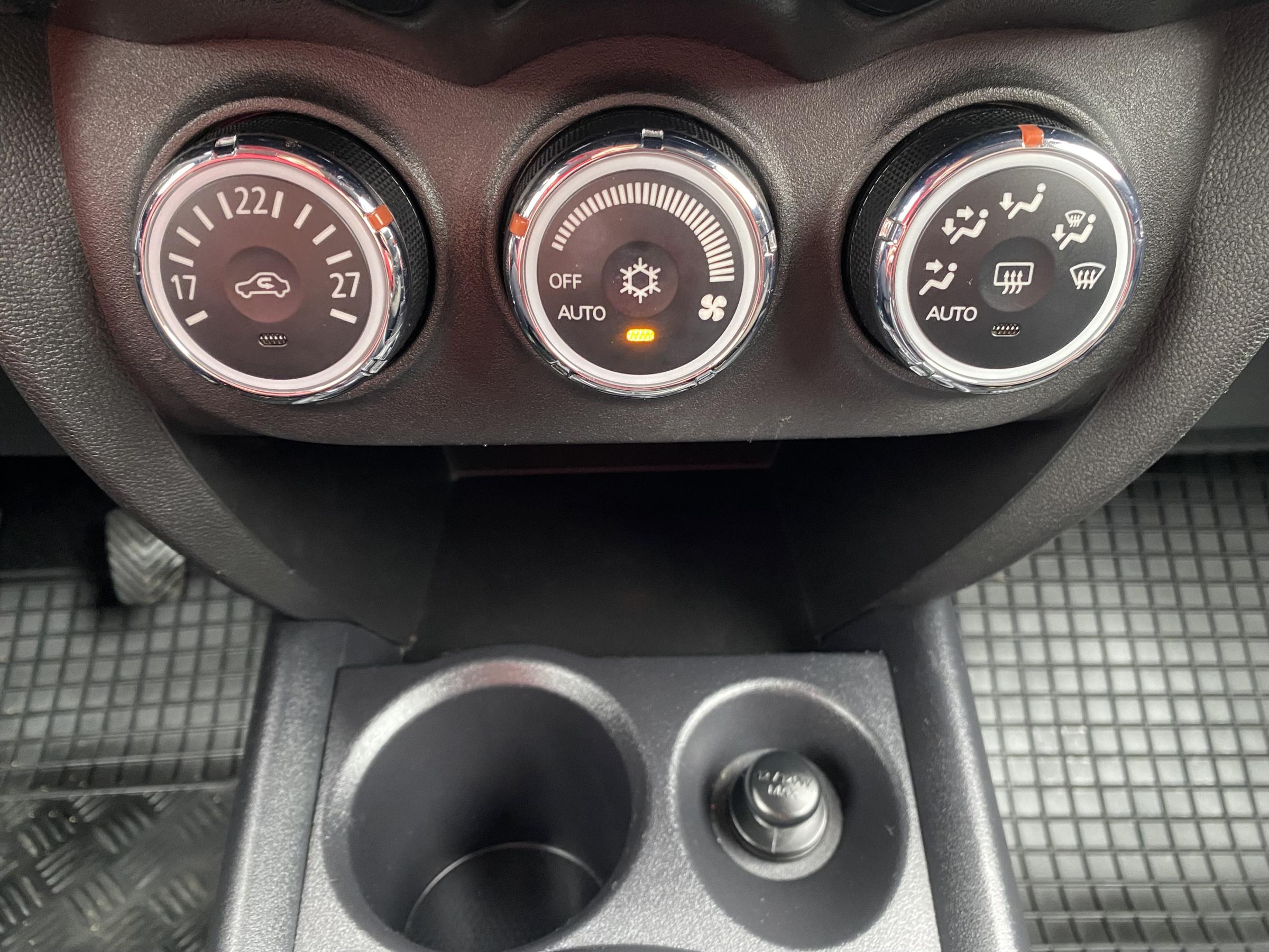 Mitsubishi ASX, 2017 - pohled č. 16