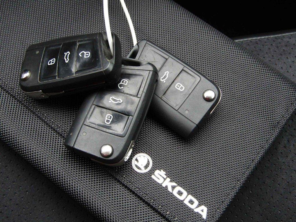 Škoda Octavia III 2.0 TSi RS245