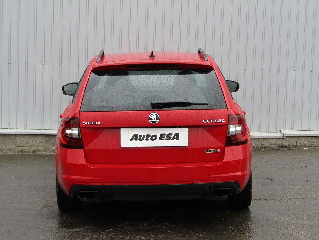 Škoda Octavia III 2.0 TSi RS245
