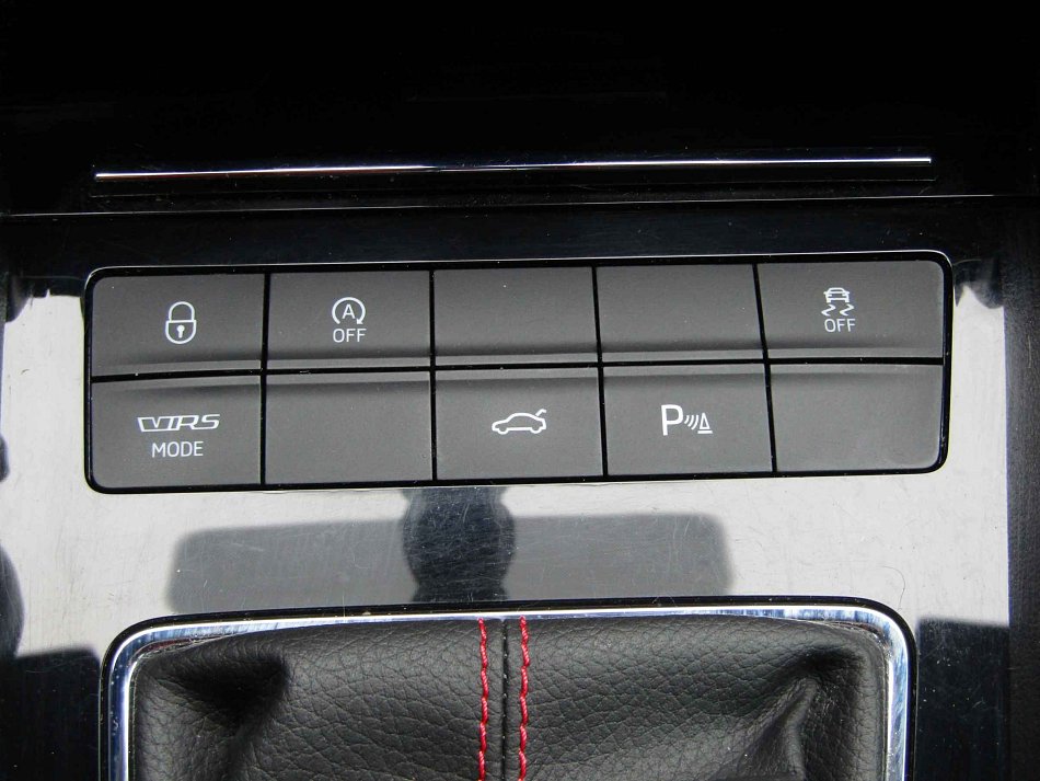 Škoda Octavia III 2.0 TSi RS245