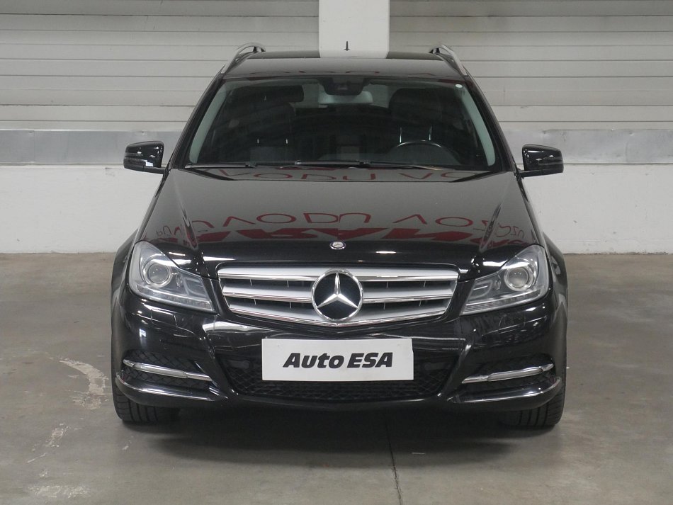 Mercedes-Benz Třída C 2.2CDi  C220