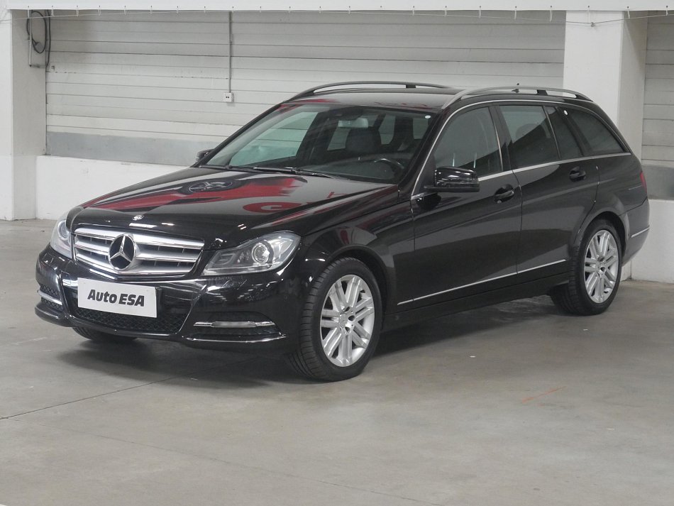 Mercedes-Benz Třída C 2.2CDi  C220