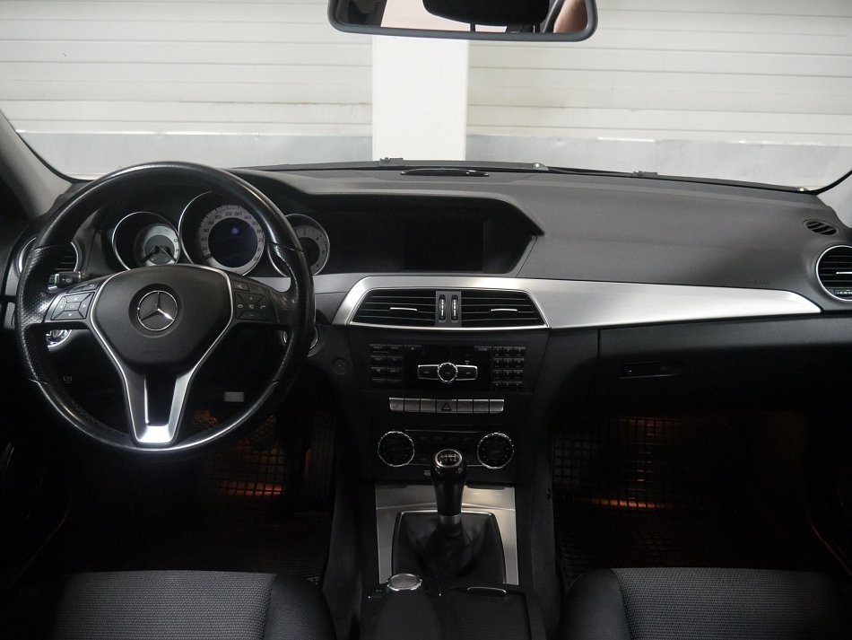 Mercedes-Benz Třída C 2.2CDi  C220