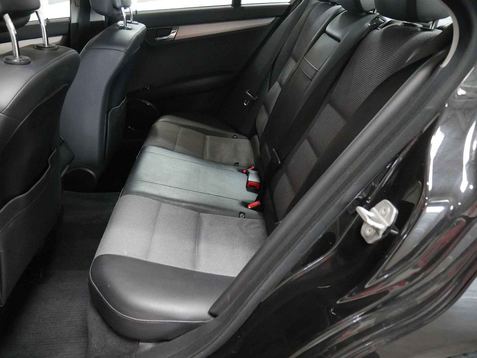 Mercedes-Benz Třída C 1.8 i Avantgarde C180