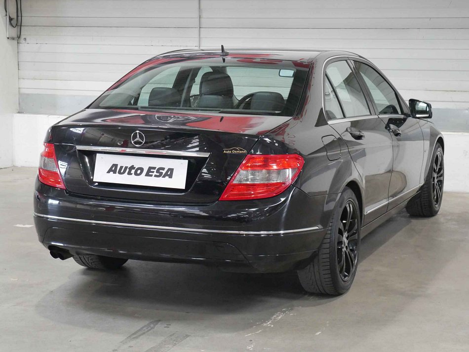 Mercedes-Benz Třída C 1.8 i Avantgarde C180