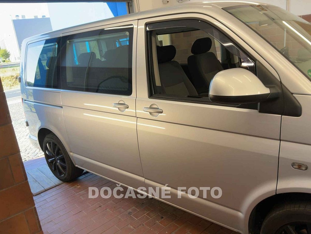 Volkswagen Caravelle 2.0TDi 