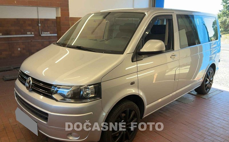 Volkswagen Caravelle 2.0TDi 