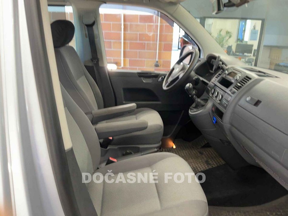 Volkswagen Caravelle 2.0TDi 