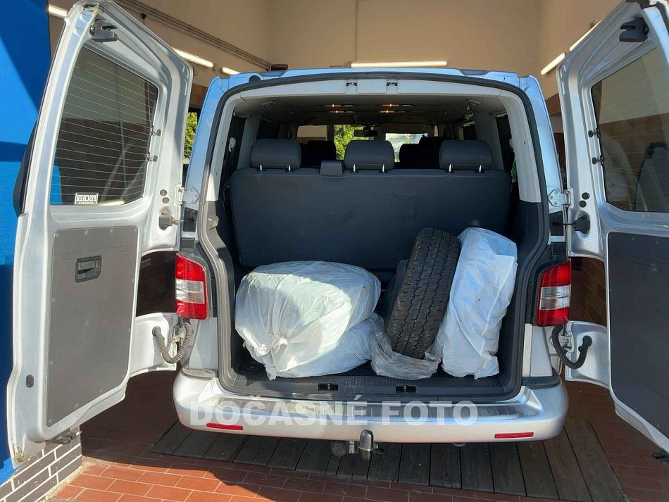 Volkswagen Caravelle 2.0TDi 