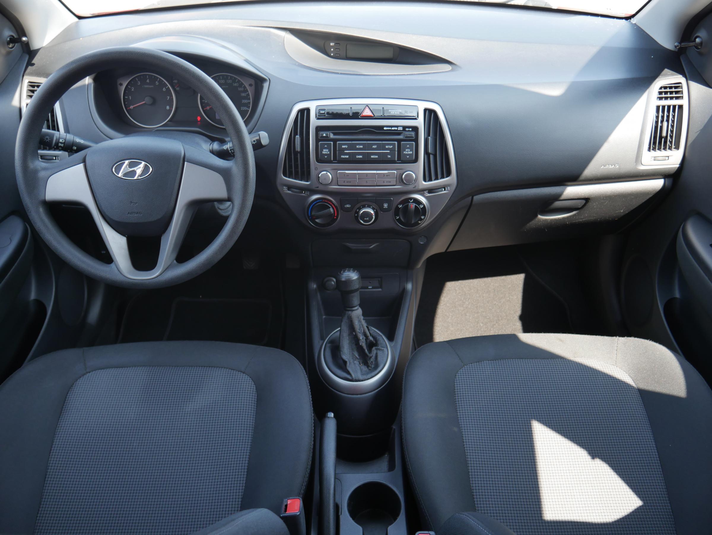 Hyundai i20, 2013 - pohled č. 7