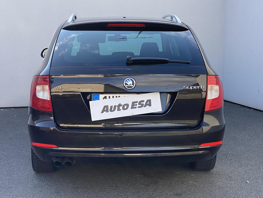 Škoda Superb II 2.0 TDi Elegance