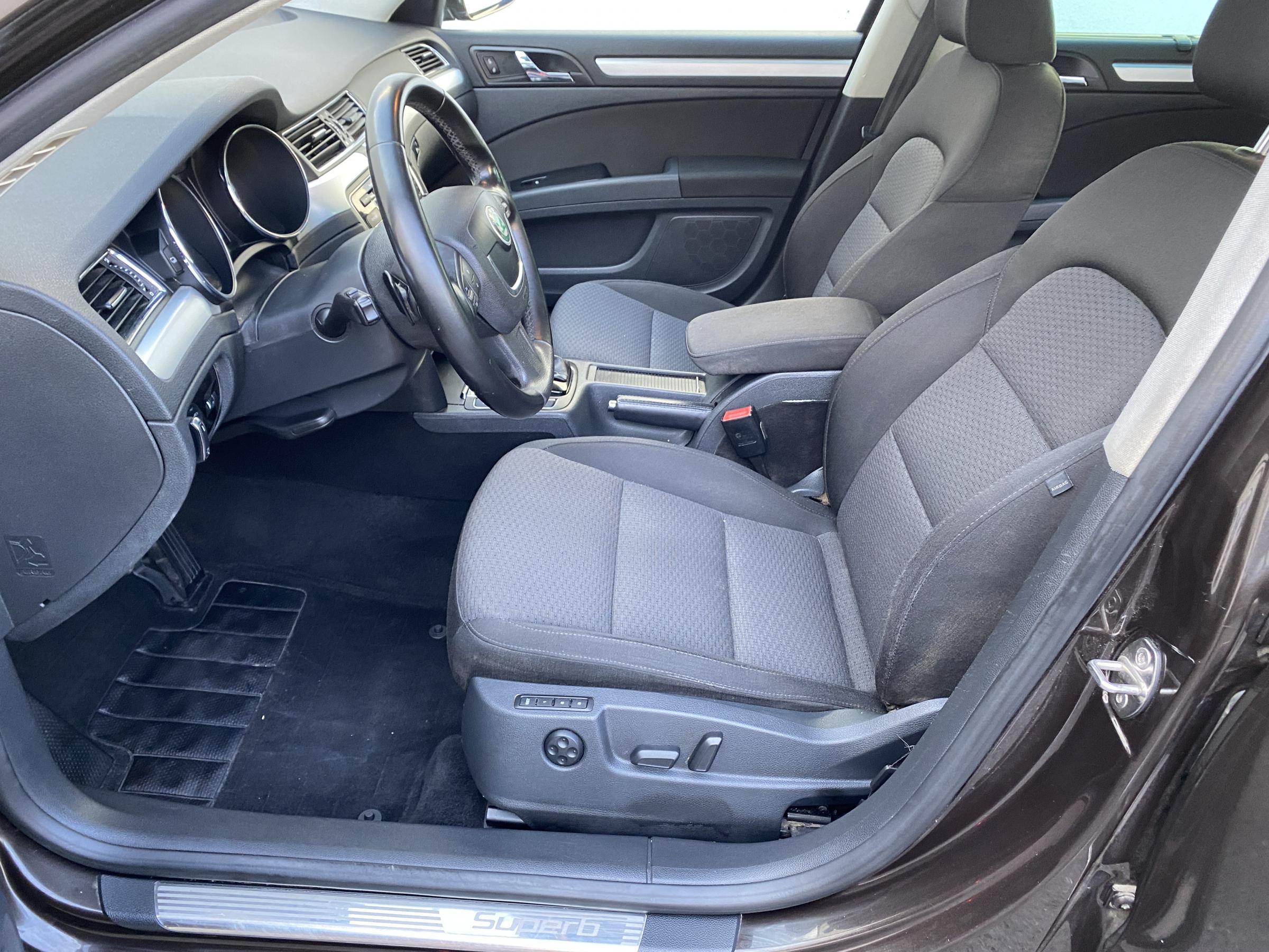 Škoda Superb II, 2012 - pohled č. 10
