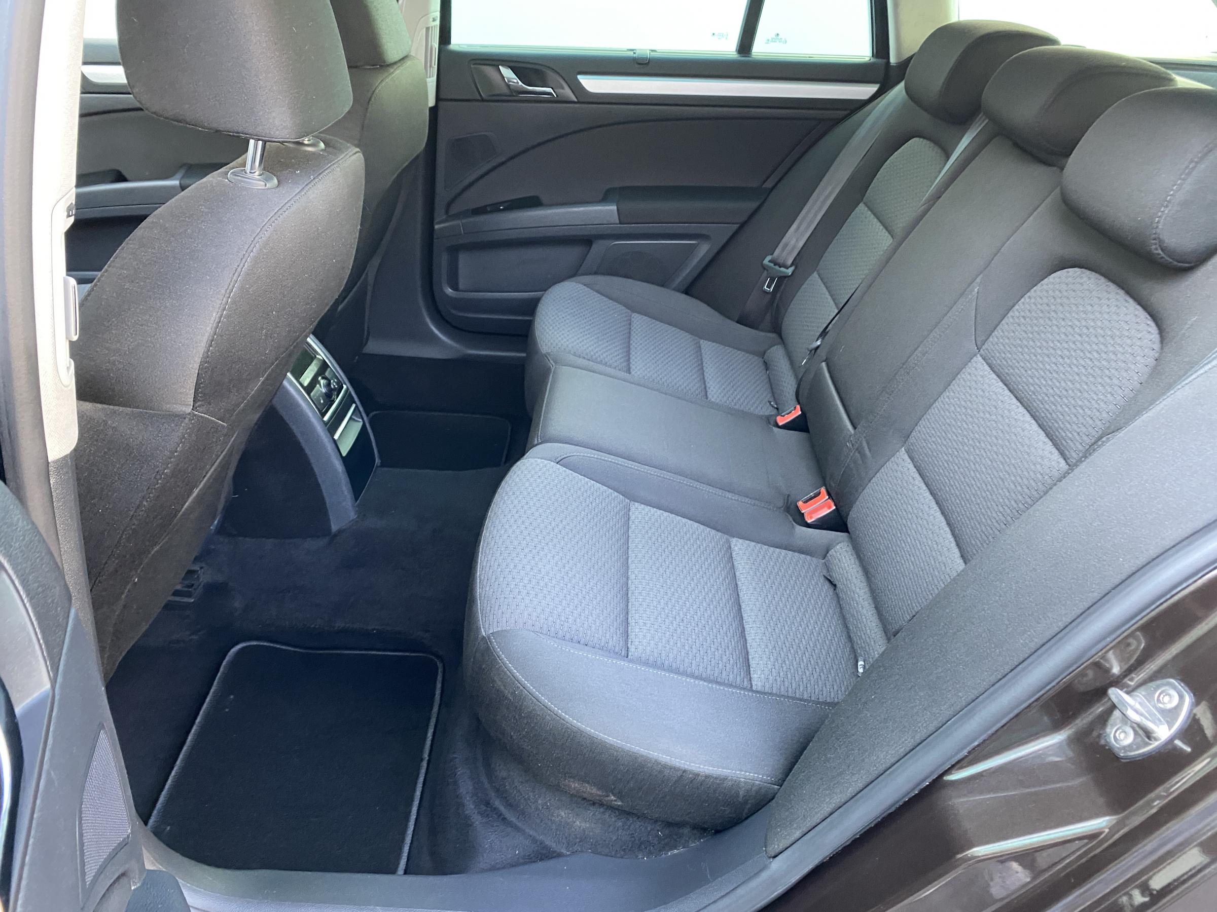 Škoda Superb II, 2012 - pohled č. 11