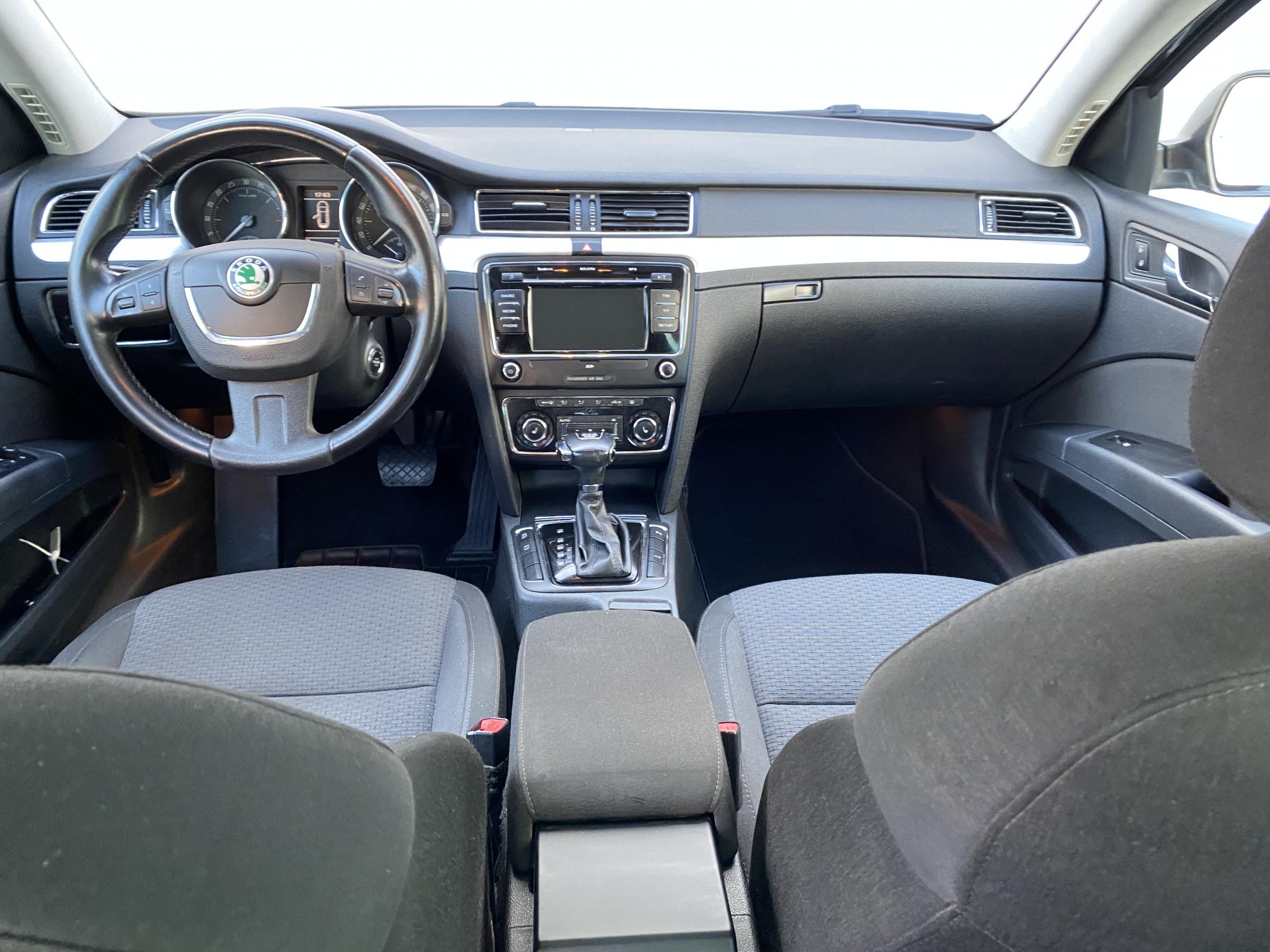 Škoda Superb II, 2012 - pohled č. 8