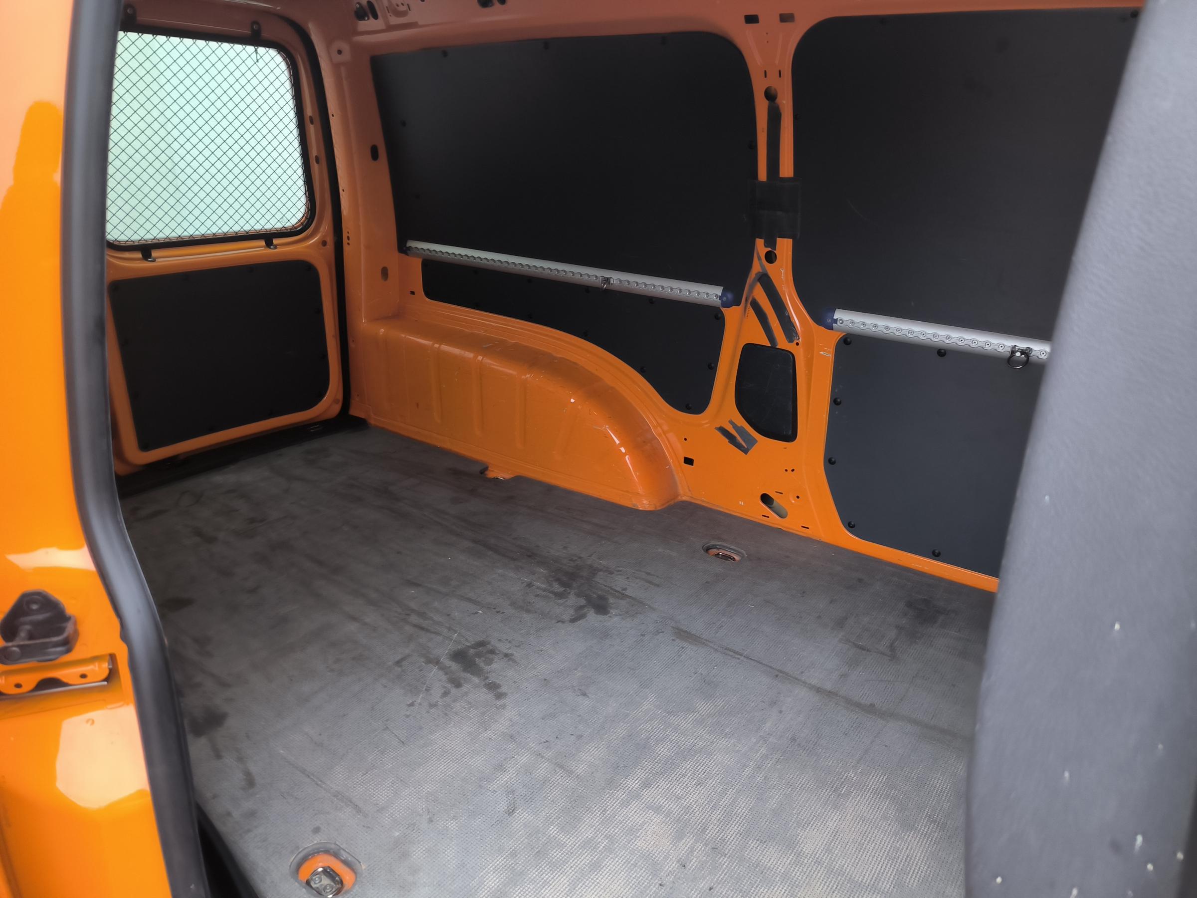 Volkswagen Caddy, 2014 - pohled č. 9