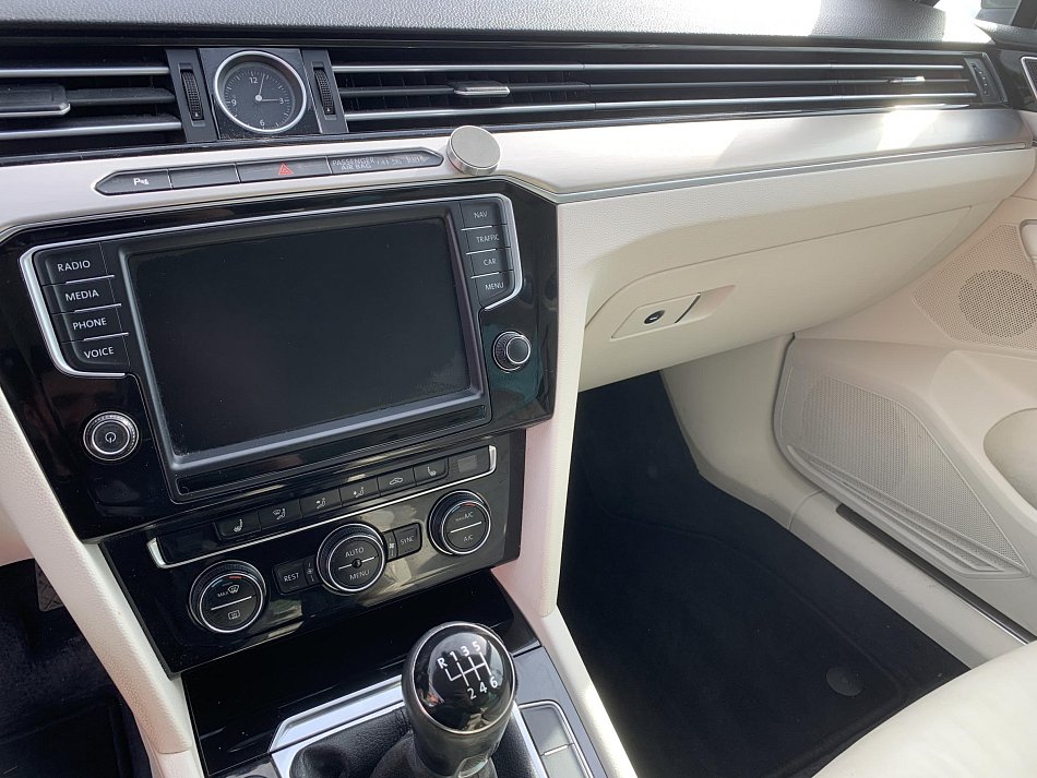 Volkswagen Passat 2.0 TDi Highline