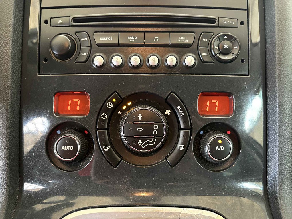Peugeot 5008 1.6VTi 