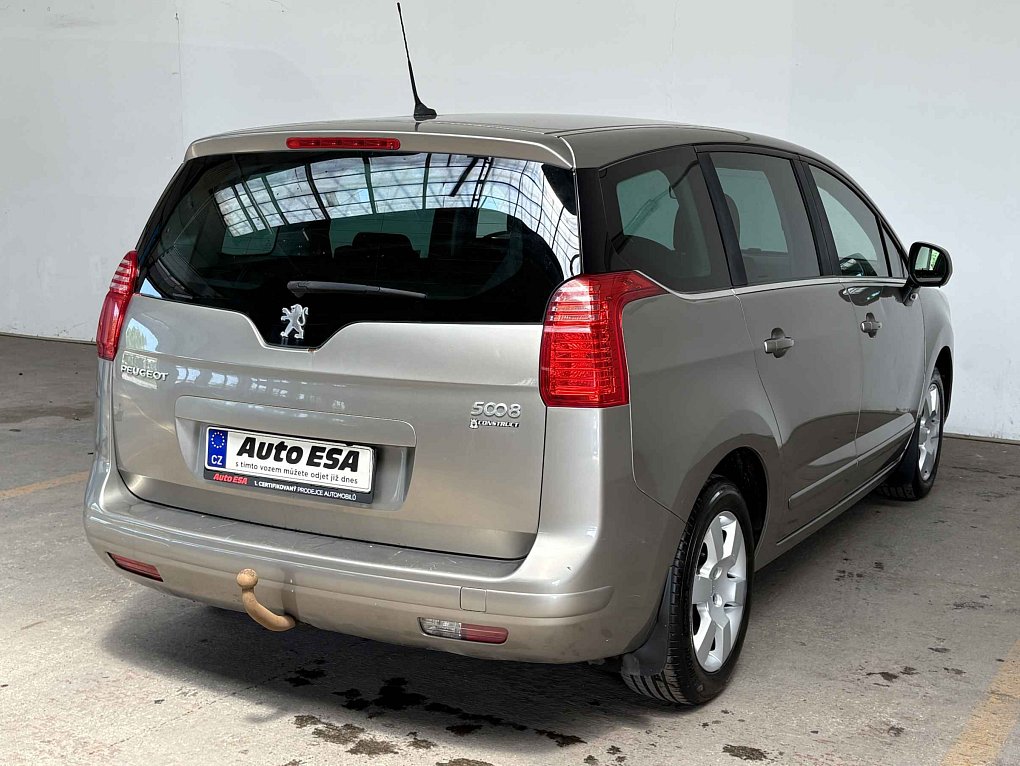Peugeot 5008 1.6VTi 