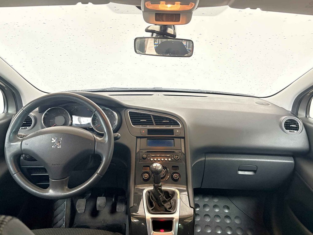 Peugeot 5008 1.6VTi 