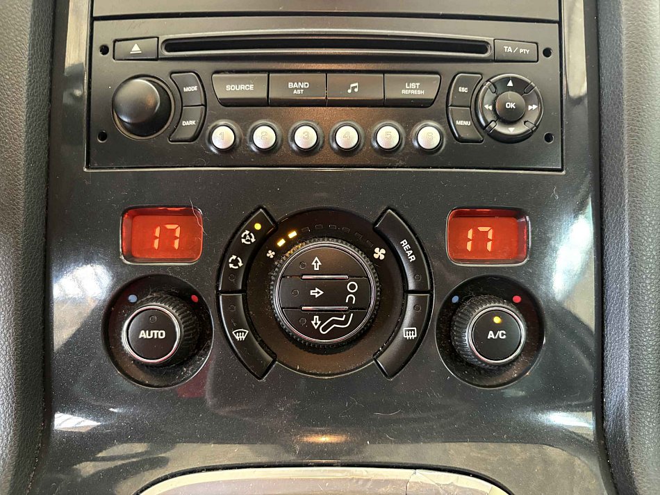 Peugeot 5008 1.6VTi 