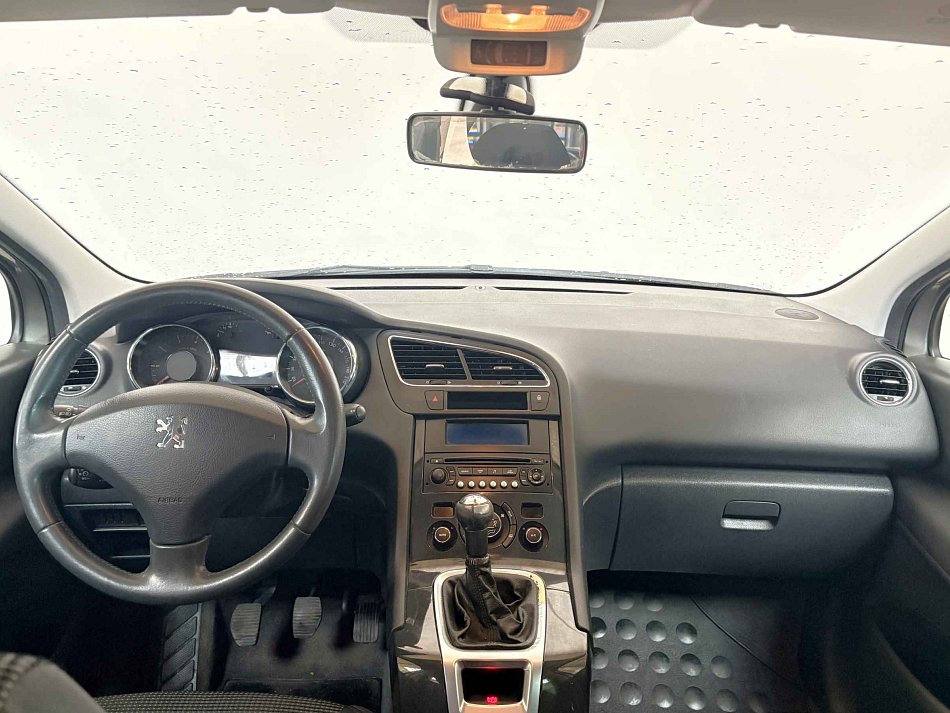 Peugeot 5008 1.6VTi 