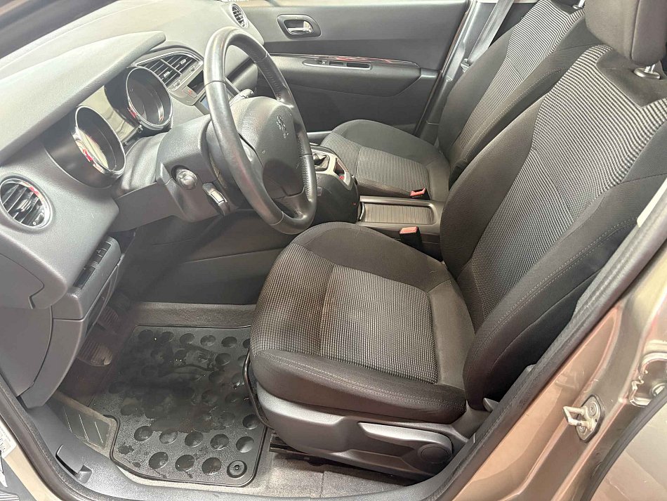 Peugeot 5008 1.6VTi 