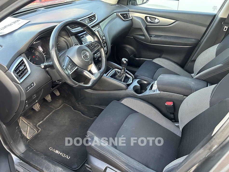 Nissan Qashqai 1.6 DIG-TURBO 