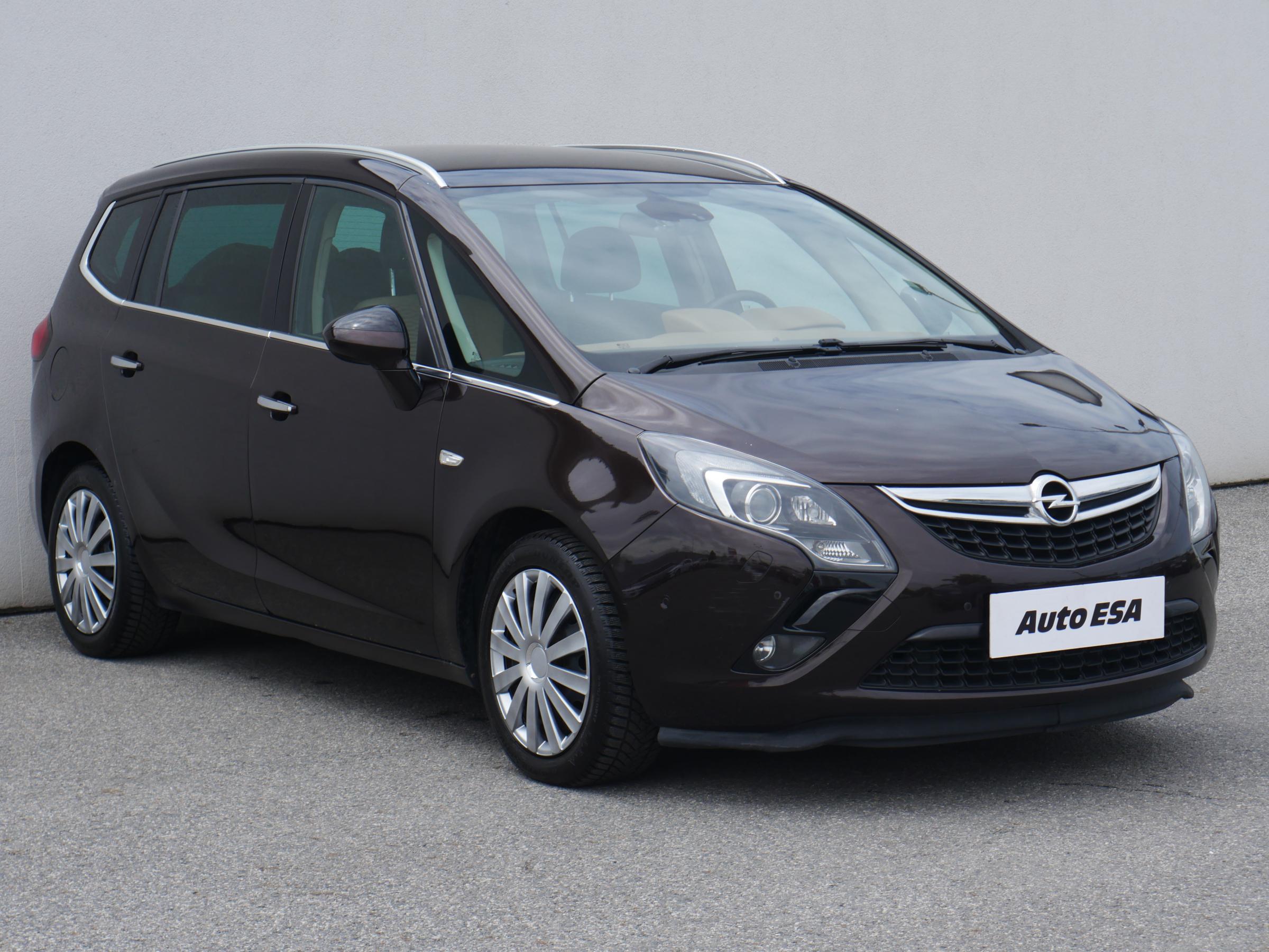 Opel Zafira, 2012 - celkový pohled