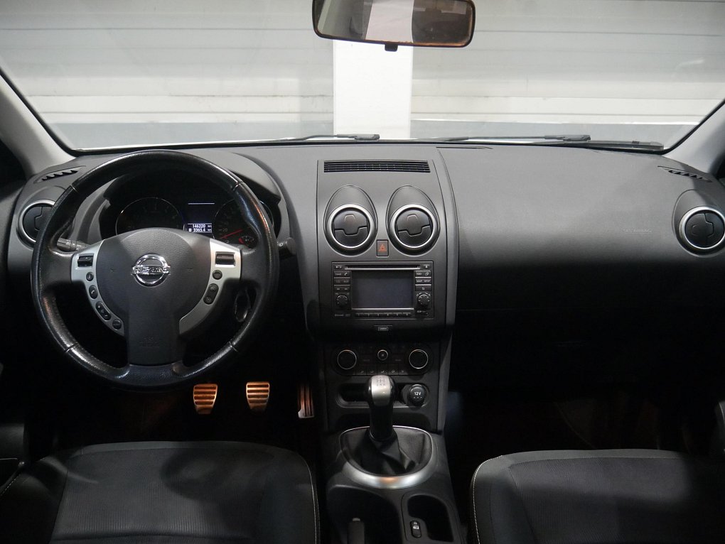 Nissan Qashqai 1.6i 