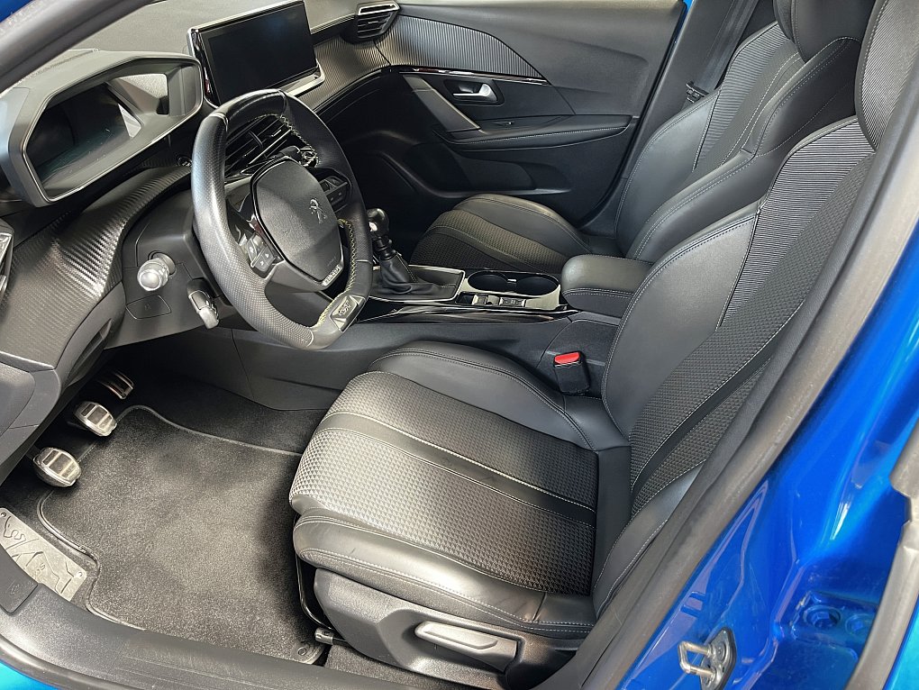 Peugeot 208 1.2 PT GT