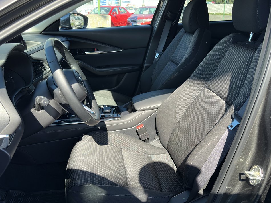 Mazda CX-30 2.0i 