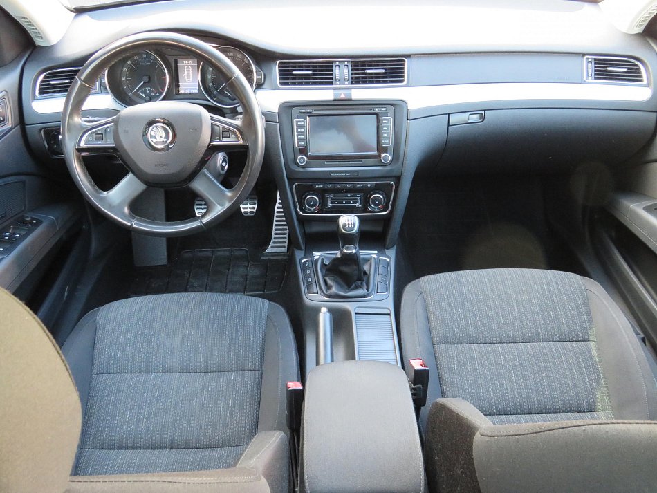 Škoda Superb II 2.0 TDi Elegance