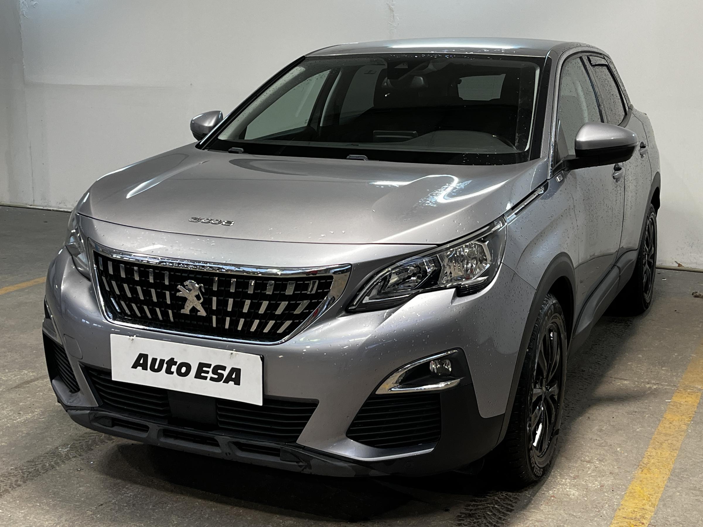 Peugeot 3008, 2018 - pohled č. 3