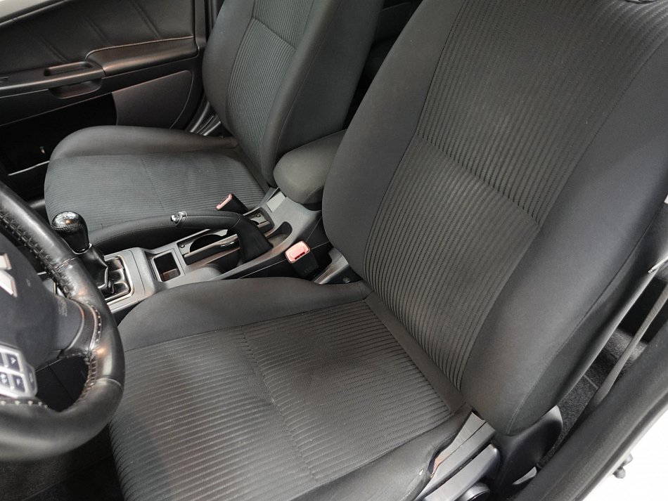 Mitsubishi Lancer 1.6MIVEC 